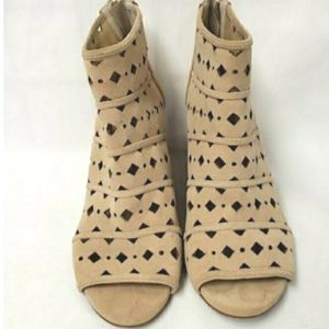 Michael Kors Tan Wedges
